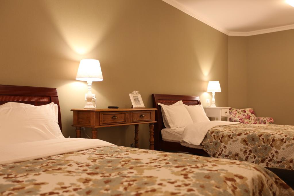 Grace Apartments Boryspilʼ Екстериор снимка